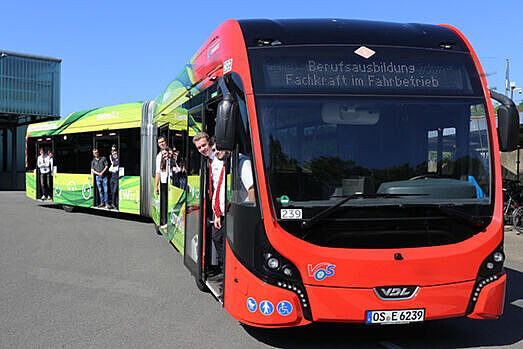 Bus mit den Auszubildenden von der Verkehrsgemeinschaft Osnabrück